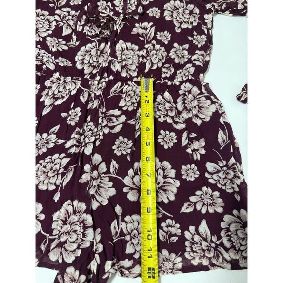 NWT Band of Gypsies Romper Womens Sz M Purple Floral Ruffle V-Neck Boho Festival - Picture 11 of 13